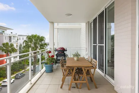 Property photo of 402/3 Palm Avenue Breakfast Point NSW 2137