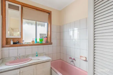 Property photo of 2 Dorothy Street Fawkner VIC 3060