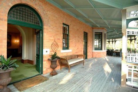 Property photo of 19 Glencairn Avenue Indooroopilly QLD 4068