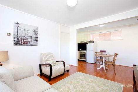 Property photo of 1/4 Nuyts Street Red Hill ACT 2603
