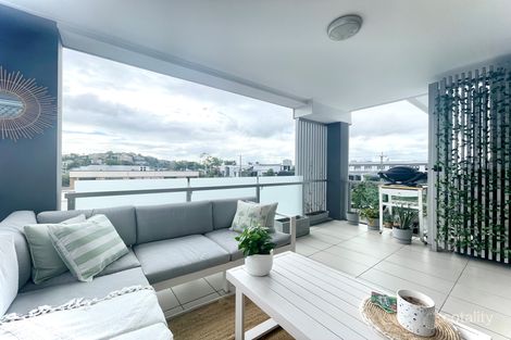 Property photo of 30/125 Bulimba Street Bulimba QLD 4171