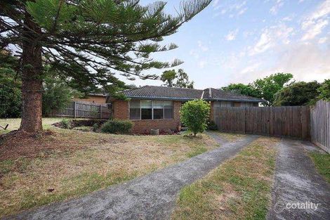 32 Pembroke Ave, Frankston, VIC 3199