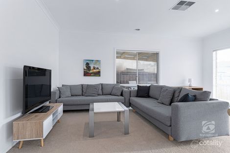 Property photo of 9 Ella Court Kurunjang VIC 3337