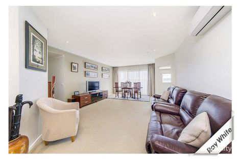 Property photo of 18/12 Waniassa Street Queanbeyan East NSW 2620