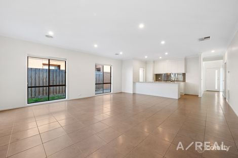 Property photo of 12 Vautier Avenue Mickleham VIC 3064