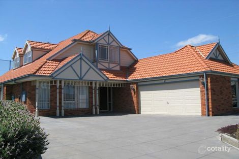 14 Lochgreen View, Cranbourne, VIC 3977