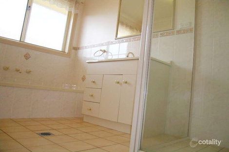Property photo of 19 Albion Grove Crescent Griffith NSW 2680