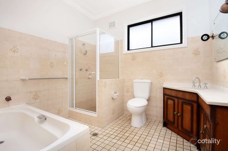 Property photo of 18 Bix Road Dee Why NSW 2099