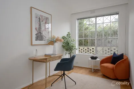 Property photo of 2/38 Grange Road Toorak VIC 3142