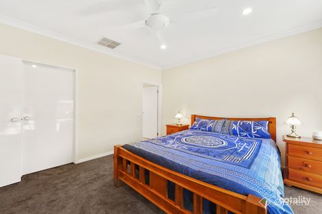 Property photo of 6 Oaklands Way Pakenham VIC 3810