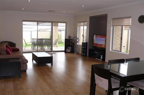 Property photo of 32 Porzana Boulevard Tapping WA 6065
