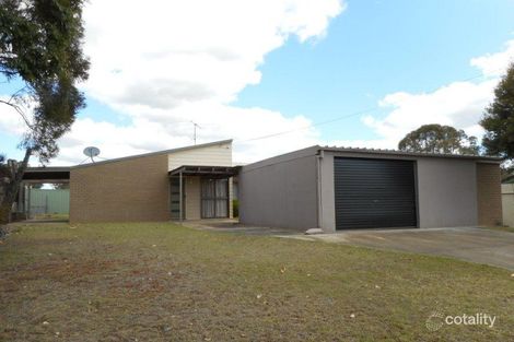 20 Bunker Ave, Nanango, QLD 4615