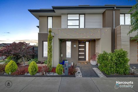 Property photo of 15 Vetiver Avenue Truganina VIC 3029