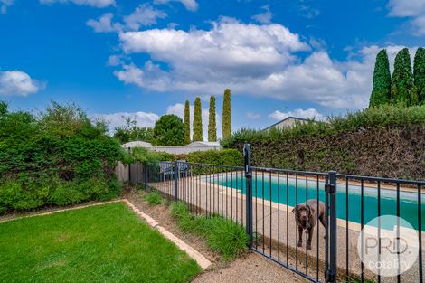 Property photo of 6 Dobell Place Lloyd NSW 2650