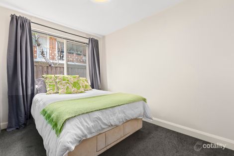Property photo of 3/19 Tiuna Grove Elwood VIC 3184
