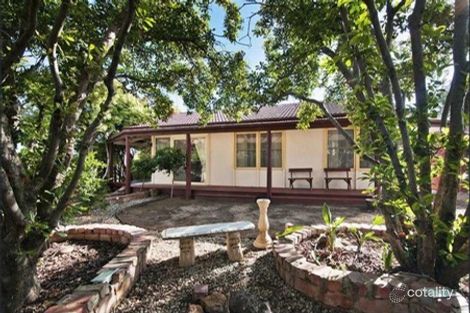 Property photo of 2 Rock Street Werribee VIC 3030