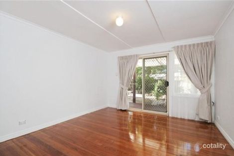 Property photo of 2 Rock Street Werribee VIC 3030