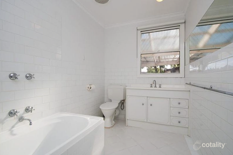 Property photo of 2 Rock Street Werribee VIC 3030