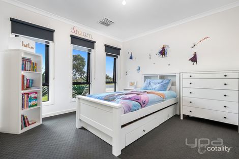 Property photo of 31 Mint Boulevard Harkness VIC 3337