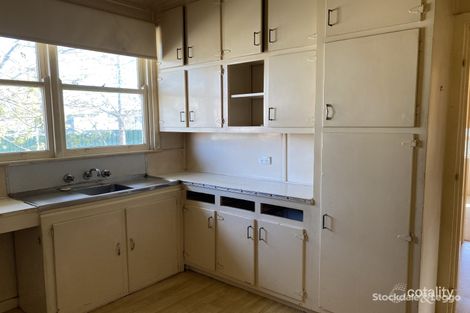 6 Halpin Cres, Shepparton, VIC 3630