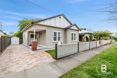 111 Clyde St, Soldiers Hill, VIC 3350