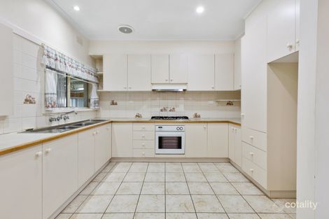 Property photo of 92 Waverley Road Chadstone VIC 3148