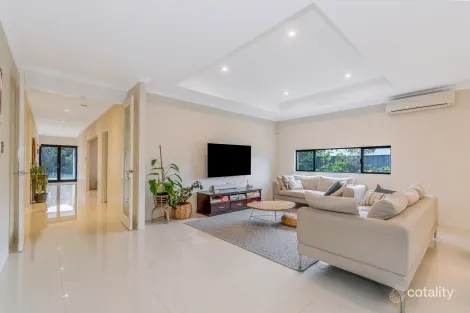51 Fairweather Dr, Piara Waters, WA 6112