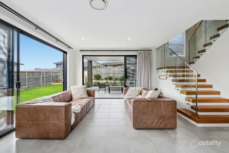 Property photo of 33 Midnight Avenue Caddens NSW 2747