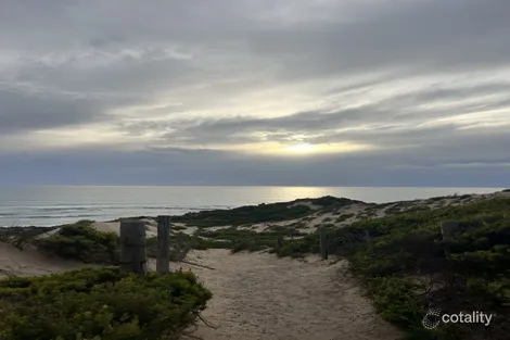 Property photo of 123 Avon Road Rye VIC 3941