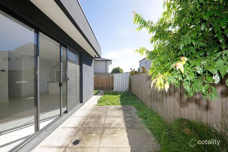 2/3 Renown St, Burwood, VIC 3125