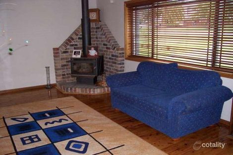 Property photo of 6 Golding Avenue Belmont North NSW 2280