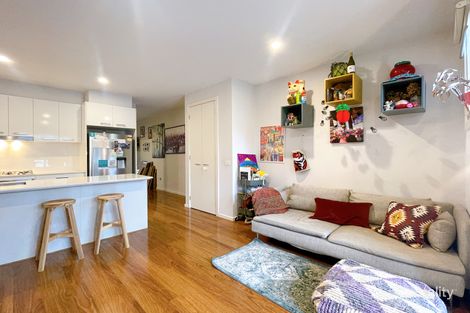 Property photo of 63 Copernicus Crescent Bundoora VIC 3083