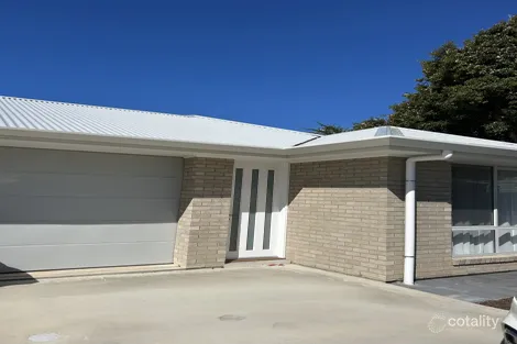 18b Churchill Rd, Victor Harbor, SA 5211