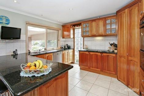 Property photo of 18 Brownlee Crescent Wheelers Hill VIC 3150