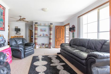 Property photo of 39 Goolagong Street Avondale NSW 2530