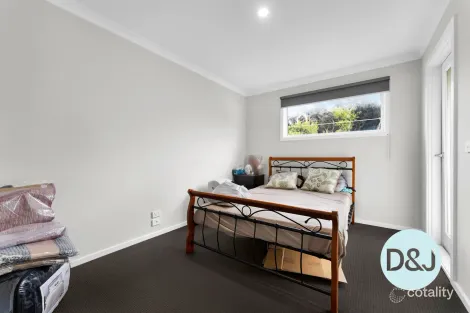 Property photo of 1/18 Codrington Street Cranbourne VIC 3977