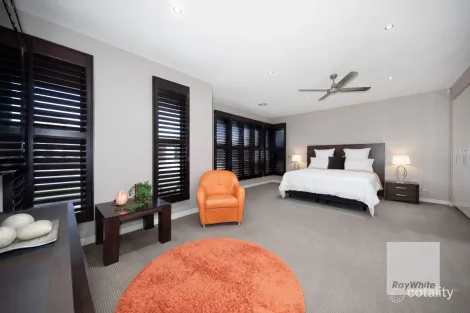 Property photo of 9 Waverton Court Taylors Hill VIC 3037