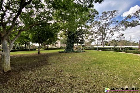 2/2 Pengilly Rd, Orelia, WA 6167