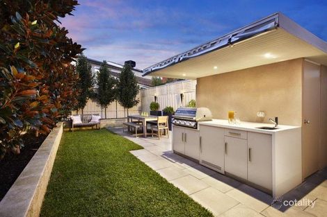 Property photo of 195 Ormond Road Elwood VIC 3184