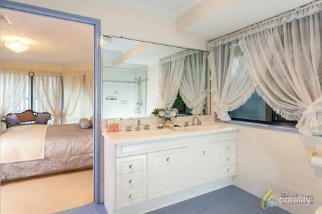 Property photo of 9 Malvern Place Forest Lake QLD 4078