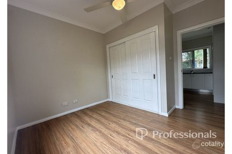 42 Windermere Ave, Cambridge Park, NSW 2747