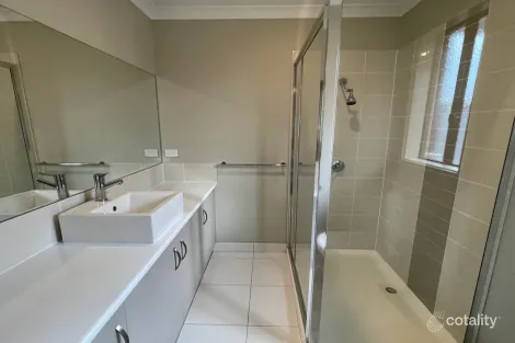 Property photo of 17 Huggard Street Shepparton VIC 3630