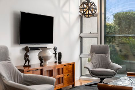 Property photo of 2/49 Hampton Circuit Yarralumla ACT 2600