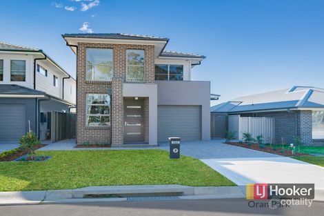 16b Howard Loop, Oran Park, NSW 2570