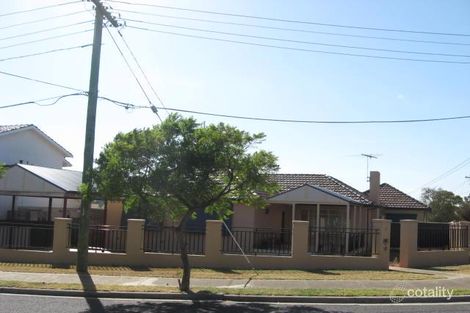 2 Clayton Rd, Strathmore Heights, VIC 3041