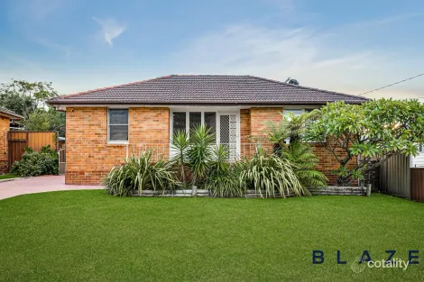 Property photo of 17 Eaglehawk Street Heckenberg NSW 2168