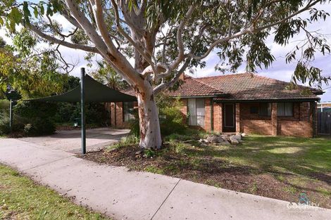 18 Curtis Rd, Melville, WA 6156