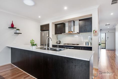 Property photo of 488 Grand Boulevard Craigieburn VIC 3064