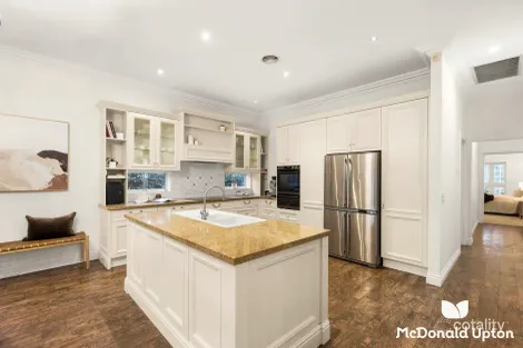 Property photo of 25 Levien Street Essendon VIC 3040