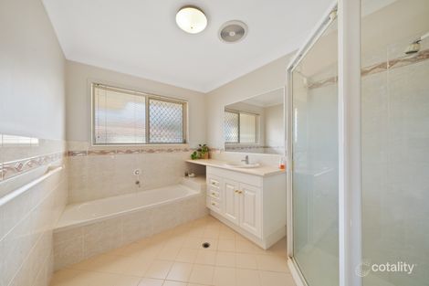 Property photo of 45 Whipbird Place Aspley QLD 4034